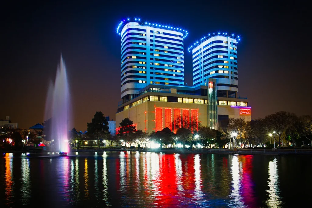 کافه رستوران زینولانژ مشهد