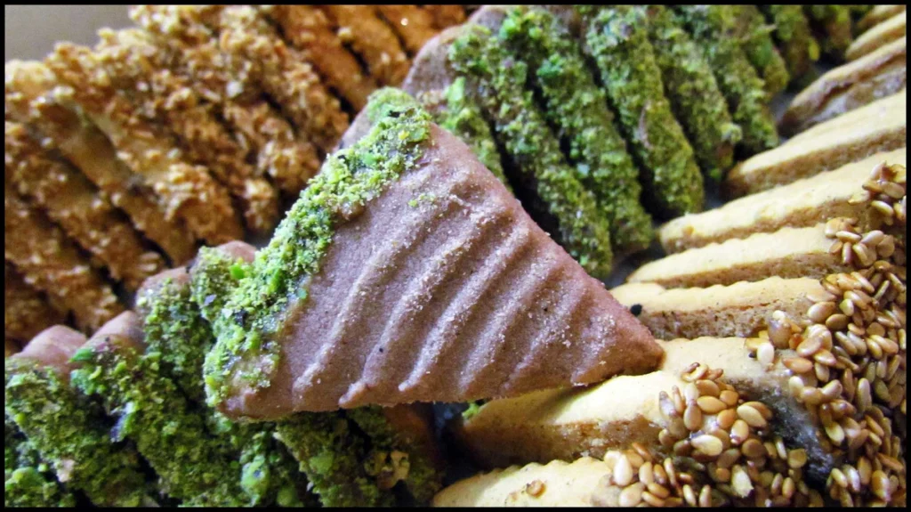 شیرینی سرای جام عسل مشهد